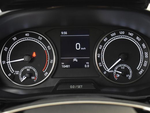 Skoda Fabia 1.0 MPI Ambition 81pk | Navi via app | Cruise control | App connect | Privacy glass | Led koplamp... ActivLease financial lease