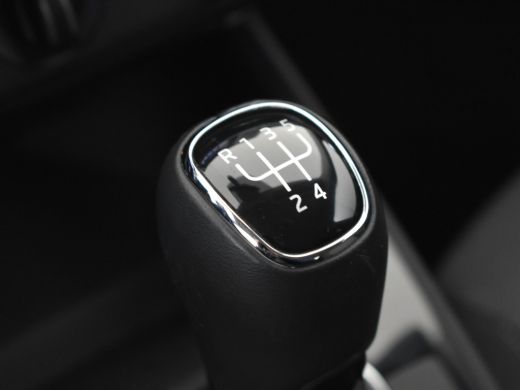 Skoda Fabia 1.0 MPI Ambition 81pk | Navi via app | Cruise control | App connect | Privacy glass | Led koplamp... ActivLease financial lease