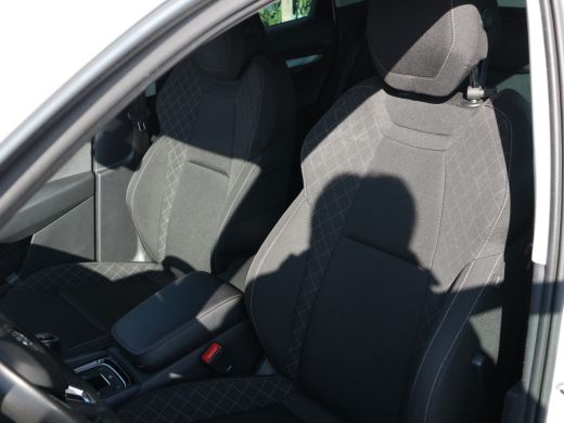 Skoda Karoq 1.0 TSI Ambition NAVI TREKHAAK CAMERA ActivLease financial lease