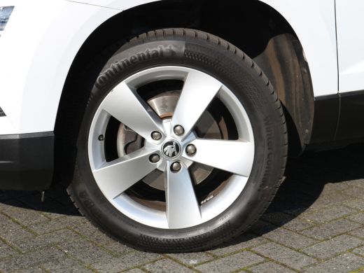 Skoda Karoq 1.0 TSI Ambition NAVI TREKHAAK CAMERA ActivLease financial lease