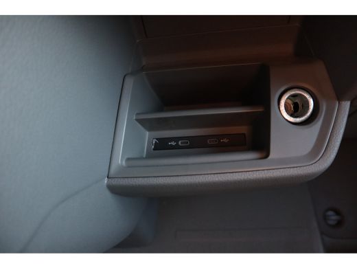 Volkswagen Crafter 30 2.0 TDI L3H3 Highline Apple Carplay, Cruise, Trekhaak, Airco ActivLease financial lease