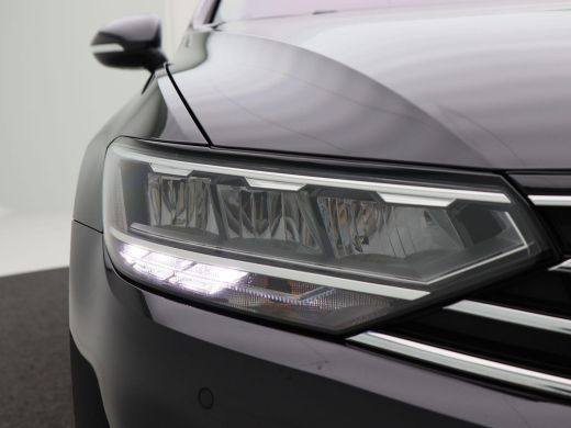 Volkswagen Passat Variant 1.5 TSi 150 Pk Automaat Business | Navigatie | Camera | Adaptive Cruise | 16 Inch | Stoel... ActivLease financial lease