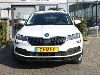 Skoda Karoq 1.0 TSI Ambition NAVI TREKHAAK CAMERA