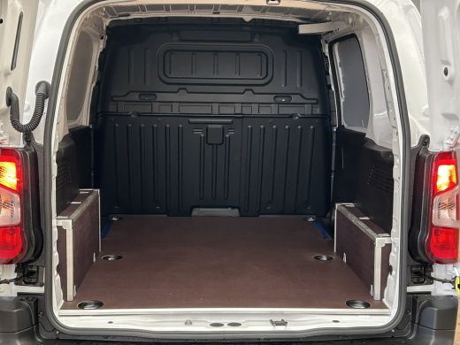 Citroën Berlingo 1.5 BlueHDi 100 S&S L1 € 2.725,- Voorraad Voordeel | Pakket Winter | 10" SD Radio DAB + | Trekhaa... ActivLease financial lease