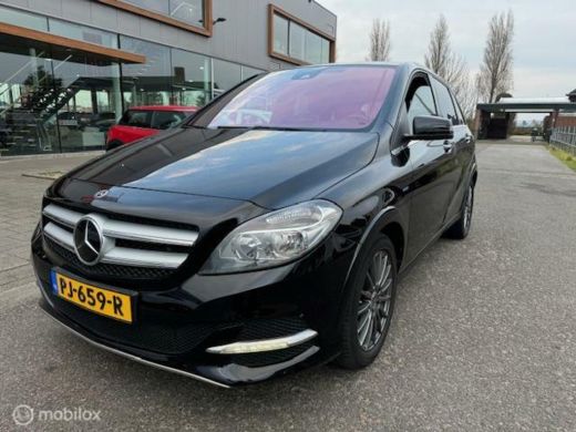 Mercedes B-Klasse 250 e Business Solution Automaat , Hoge instap , Navigatie , Camera achter , Parkeerhulp Voor & A... ActivLease financial lease