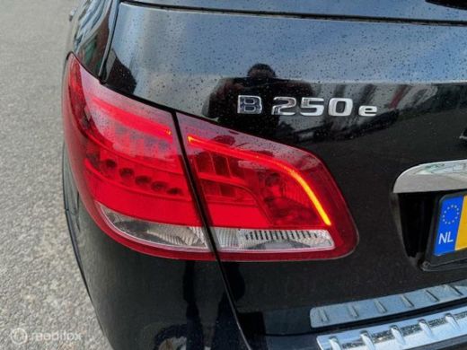 Mercedes B-Klasse 250 e Business Solution Automaat , Hoge instap , Navigatie , Camera achter , Parkeerhulp Voor & A... ActivLease financial lease