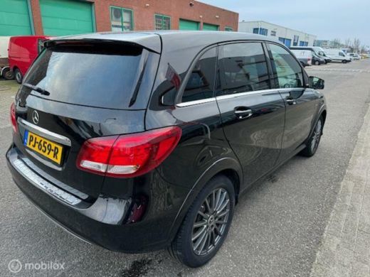 Mercedes B-Klasse 250 e Business Solution Automaat , Hoge instap , Navigatie , Camera achter , Parkeerhulp Voor & A... ActivLease financial lease