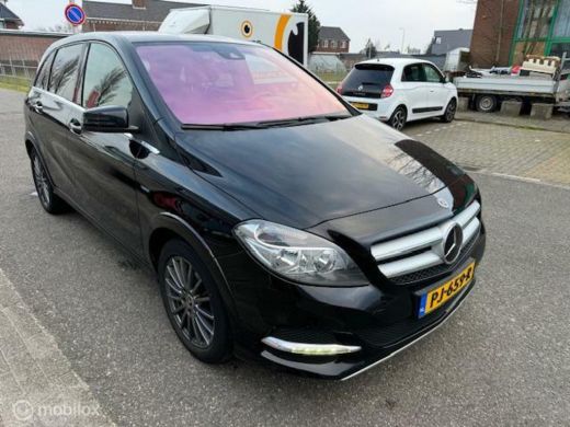 Mercedes B-Klasse 250 e Business Solution Automaat , Hoge instap , Navigatie , Camera achter , Parkeerhulp Voor & A... ActivLease financial lease