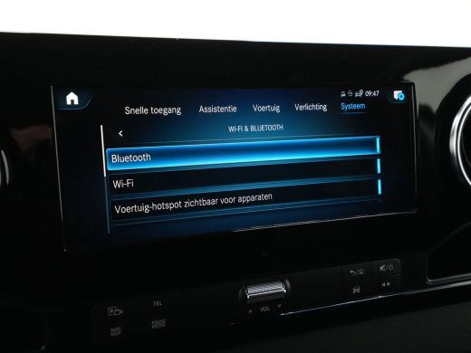 Mercedes Sprinter 319CDI L2H2 DC Navigatie Trekhaak Camera Stoelverwarming ActivLease financial lease