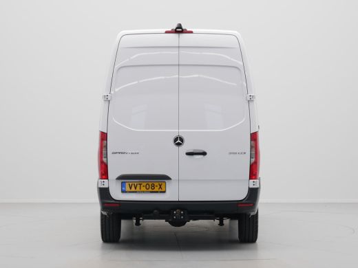 Mercedes Sprinter 319CDI L2H2 DC Navigatie Trekhaak Camera Stoelverwarming ActivLease financial lease