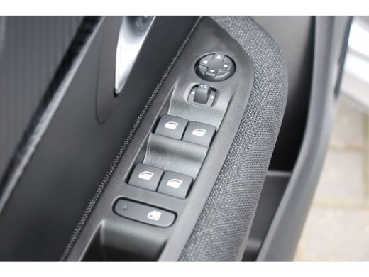 Peugeot 208 1.2 PureTech 75 Style | Airco | Apple Carplay/Android Auto|telefoonintegratie premium | Cruise co... ActivLease financial lease