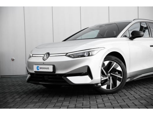 Volkswagen ID.7 Tourer Pro Business 77 kWh | Trekhaak | Warmte pomp ActivLease financial lease