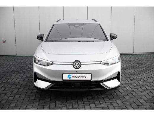 Volkswagen ID.7 Tourer Pro Business 77 kWh | Trekhaak | Warmte pomp ActivLease financial lease