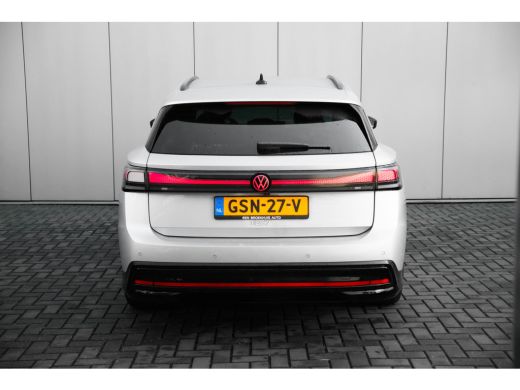 Volkswagen ID.7 Tourer Pro Business 77 kWh | Trekhaak | Warmte pomp ActivLease financial lease