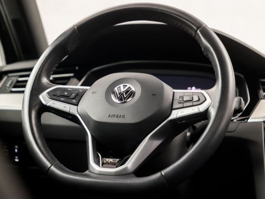 Volkswagen Passat Variant 1.5 TSI R-Line Sport 150Pk Automaat (FACELIFT, PANORAMADAK, APPLE CARPLAY, DIGITAL COCKPI... ActivLease financial lease