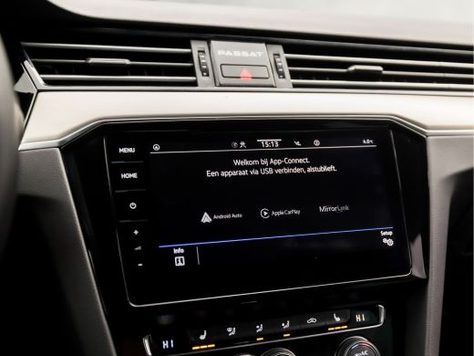 Volkswagen Passat Variant 1.5 TSI R-Line Sport 150Pk Automaat (FACELIFT, PANORAMADAK, APPLE CARPLAY, DIGITAL COCKPI... ActivLease financial lease