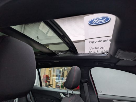 Ford FOCUS Wagon 1.0 EcoBoost Hybrid ST Line Style | Winterpack | Panoramadak | Camera | Adap. Cruise ActivLease financial lease