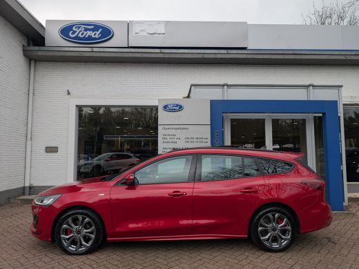Ford FOCUS Wagon 1.0 EcoBoost Hybrid ST Line Style | Winterpack | Panoramadak | Camera | Adap. Cruise ActivLease financial lease