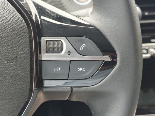 Peugeot 208 1.2 PureTech Allure Pack | Achterbank in delen neerklapbaar | Airco | Apple Carplay/Android Auto|... ActivLease financial lease