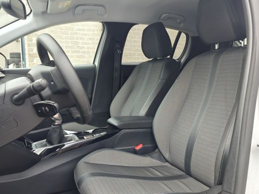 Peugeot 208 1.2 PureTech Allure Pack | Achterbank in delen neerklapbaar | Airco | Apple Carplay/Android Auto|... ActivLease financial lease