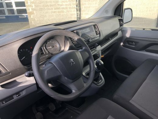 Peugeot Expert 226C 1.6 BlueHDI 95 Premium | 2 zitplaatsen rechtsvoor | Bestuurdersstoel in hoogte verstelbaar |... ActivLease financial lease