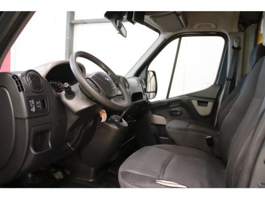 Renault Master Renault Master 2.3 dCi AUTOMAAT LOWLINER VERKOOPWAGEN Lange Versie ActivLease financial lease