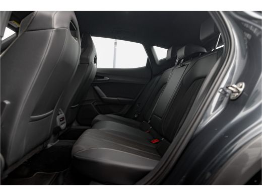 Seat Formentor 1.4 e-Hybrid VZ 245 pk Performance | Camera | Navigatie | Stoel- en stuurverwarming | Adapt. Cruise ActivLease financial lease