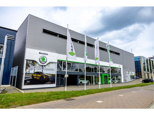Skoda Enyaq 60 Business Edition | Pano | 20 Inch | Canton geluid ActivLease financial lease