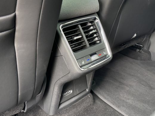 Skoda Enyaq 60 Business Edition | Pano | 20 Inch | Canton geluid ActivLease financial lease