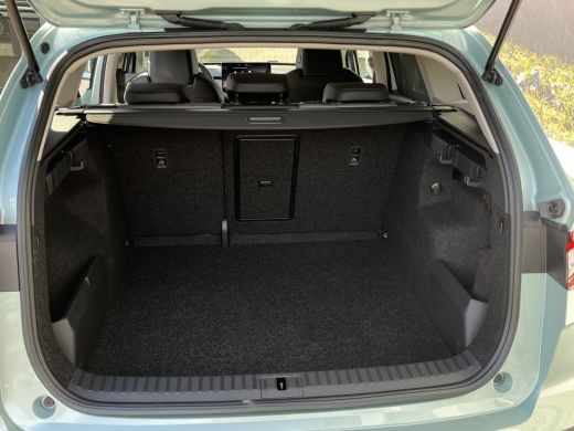 Skoda Enyaq 60 Selection | Business Upgrade pakket | 20" lichtmetalen velgen | ActivLease financial lease