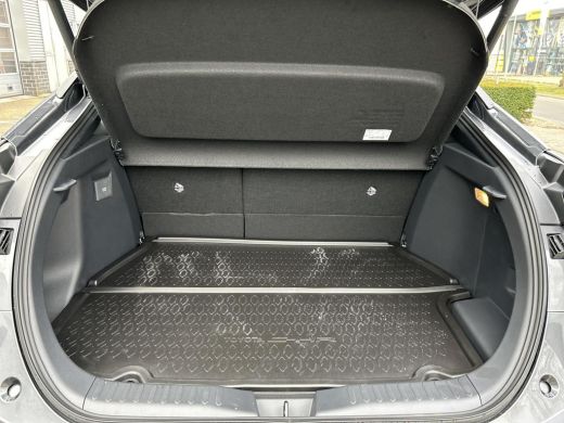 Toyota C-HR 2.0 Plug-in Hybrid 220 First Edition ActivLease financial lease