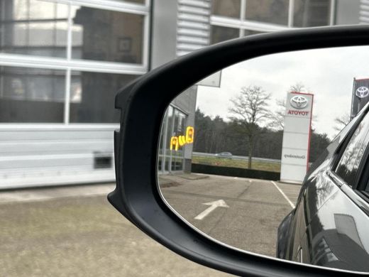 Toyota C-HR 2.0 Plug-in Hybrid 220 First Edition ActivLease financial lease