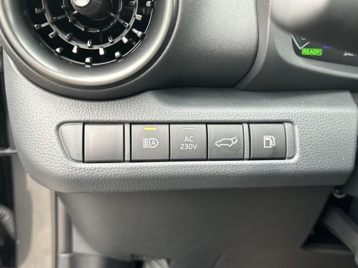 Toyota C-HR 2.0 Plug-in Hybrid 220 First Edition ActivLease financial lease