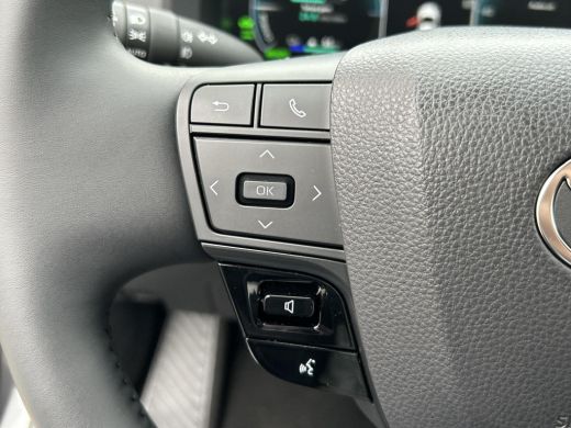 Toyota C-HR 2.0 Plug-in Hybrid 220 First Edition ActivLease financial lease