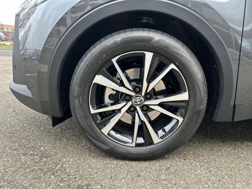 Toyota C-HR 2.0 Plug-in Hybrid 220 First Edition ActivLease financial lease