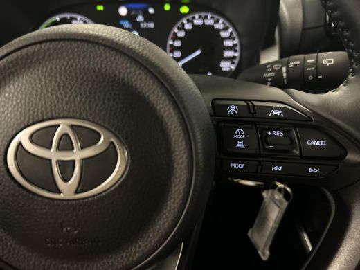 Toyota Yaris 1.5 Hybrid 115 Active (Adaptive Cruise - Carplay Navigatie) ActivLease financial lease