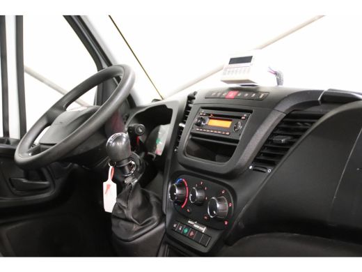 Iveco Daily 35S12 HOOGWERKER 13 METER LT130TB MET 3500 KG TREKVERMOGEN TREKHAAK ActivLease financial lease