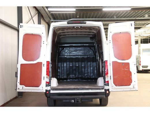 Iveco Daily 35S14V 2.3 L2H2 MET 3500 KG Trekvermogen ActivLease financial lease