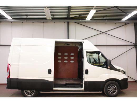 Iveco Daily 35S14V 2.3 L2H2 MET 3500 KG Trekvermogen ActivLease financial lease
