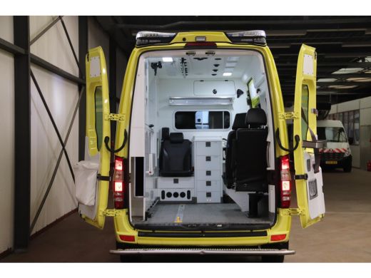 Mercedes Sprinter 319 CDI L2H2 AMBULANCE AUTOMAAT Mercedes-benz Sprinter 319 CDI L2H2 AMBULANCE AUTOMAAT Euro 6 Zie... ActivLease financial lease