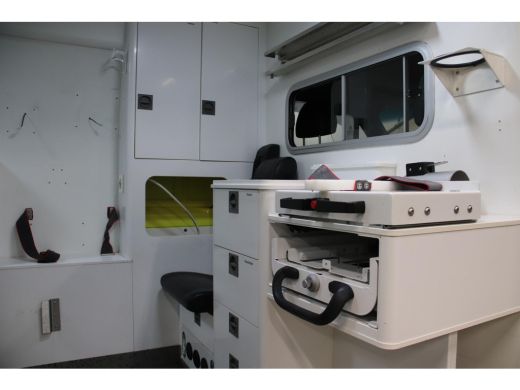 Mercedes Sprinter 319 CDI L2H2 AMBULANCE AUTOMAAT Mercedes-benz Sprinter 319 CDI L2H2 AMBULANCE AUTOMAAT Euro 6 Zie... ActivLease financial lease