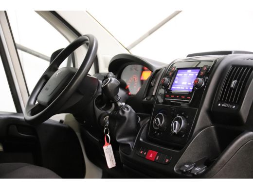 Peugeot Boxer 2.2 140PK L2H2 EURO 6 ActivLease financial lease