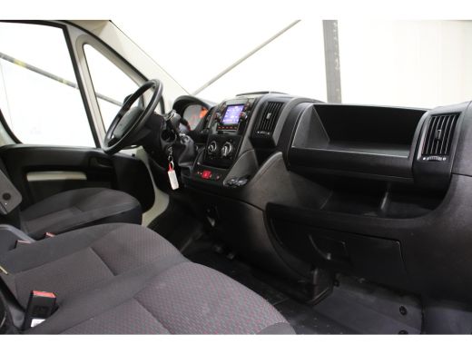 Peugeot Boxer 2.2 140PK L2H2 EURO 6 ActivLease financial lease