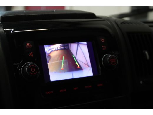 Peugeot Boxer 2.2 BlueHDi 140PK L4H3 AIRCO CRUISE CONTROL ActivLease financial lease