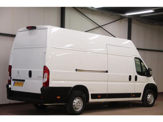 Peugeot Boxer 2.2 BlueHDi 140PK L4H3 AIRCO CRUISE CONTROL ActivLease financial lease