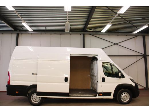 Peugeot Boxer 2.2 BlueHDi 140PK L4H3 AIRCO CRUISE CONTROL ActivLease financial lease