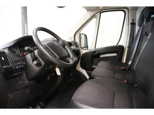 Peugeot Boxer 2.2 BlueHDi 140PK L4H3 AIRCO CRUISE CONTROL ActivLease financial lease