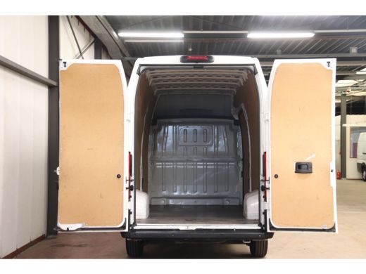 Peugeot Boxer 335 140PK L4H3 AIRCO CRUISE CONTROL ActivLease financial lease