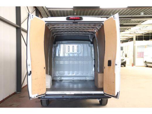 Peugeot Boxer L4H2 Financial Lease 495 euro per maand Peugeot Boxer L4H2 AIRCO CRUISE CONTOL EURO 6 ActivLease financial lease