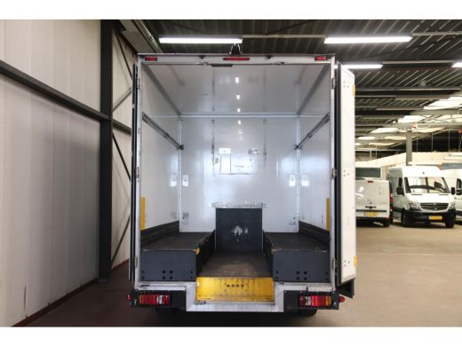 Renault Master 150PK AUTOMAAT Bakwagen LOWLINER VERKOOPWAGEN ActivLease financial lease